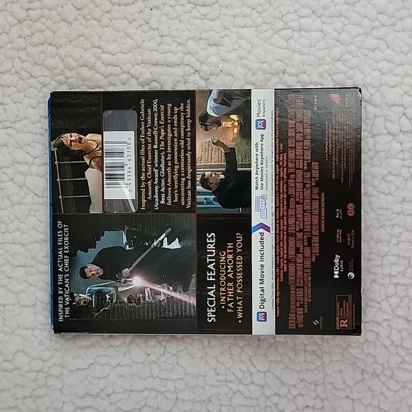 The Pope's Expcorcist NWT blu-ray movie - Picture 2 of 3